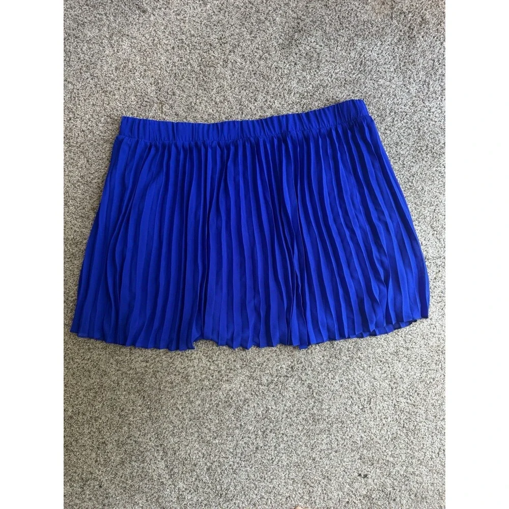 Torrid Blue Pleated Skirt Size 5 5X Elastic Waist Chiffon Overlay Plus Size